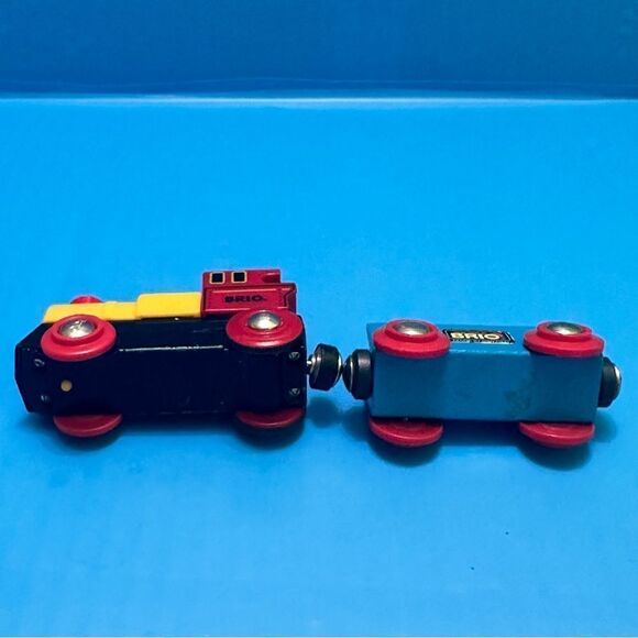 BRÍO MOTORISED Train set of 2 - Picture 5 of 6
